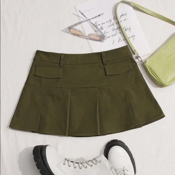 NEVER WORN SHEIN ICON Grunge High Waist Flap Pocket Pleated Skirt Without Belt - Picture 1 of 4